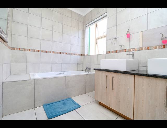 4 BEDROOM HOUSE FOR SALE IN PARKMORE